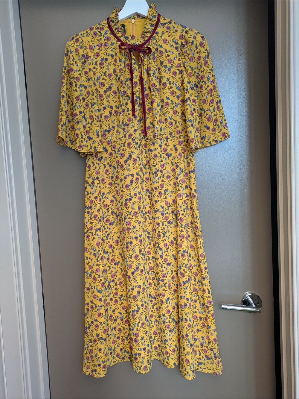 Donna Morgan Floral Midi Dress Size 6 Cottagecore Velvet Tie Victorian Prairie